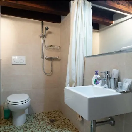 Like A Miracle 베니스